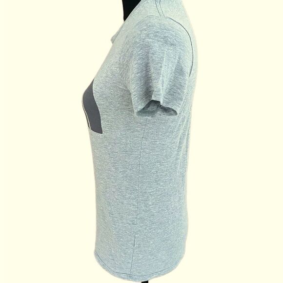 𝅺The North Face gray logo tee, size XS - Picture 2 of 5